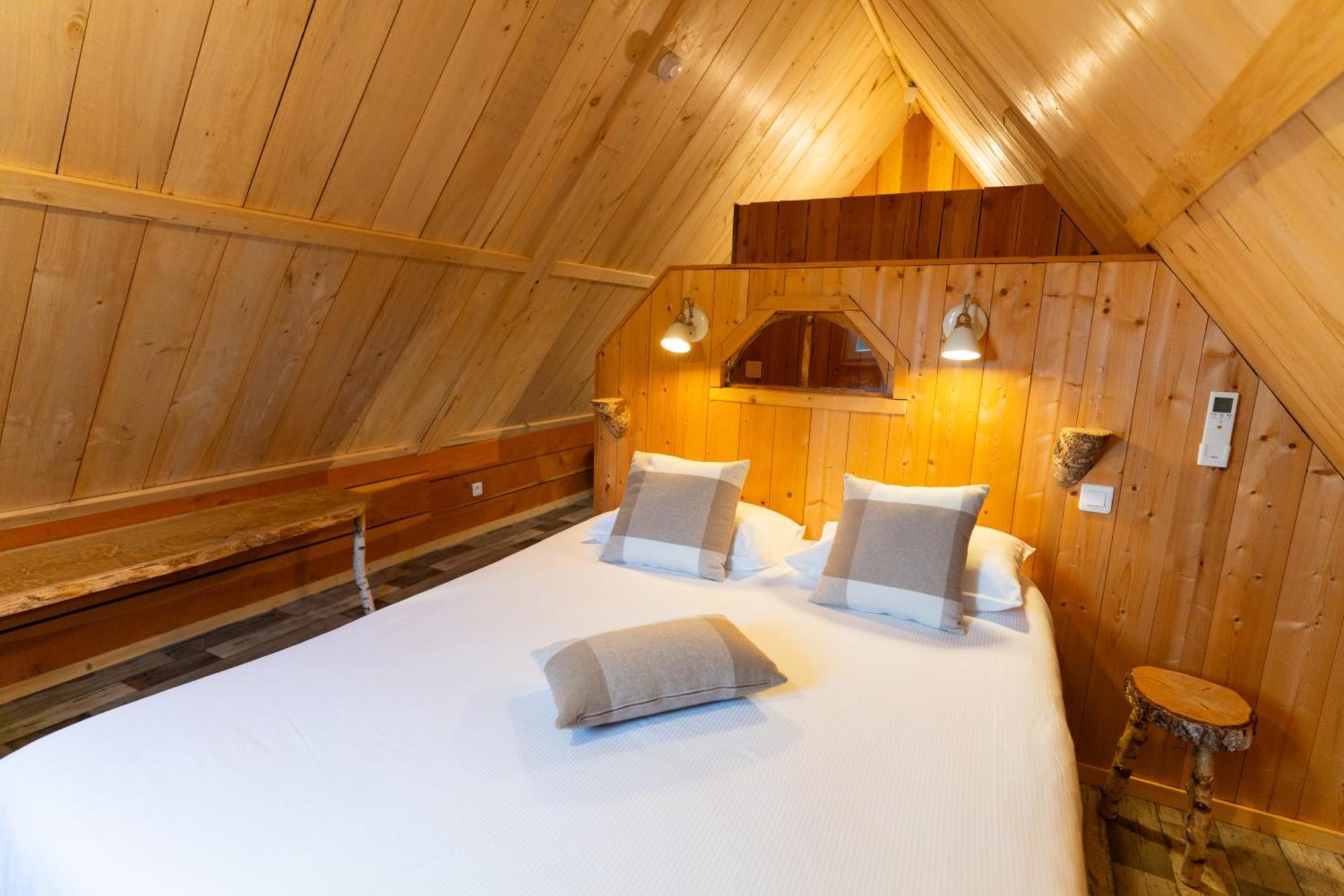 Les Volca'Lodges De Tournebise Saint-Pierre-le-Chastel Buitenkant foto